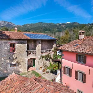  Farm stay Agriturismo Il Corniolo Italy