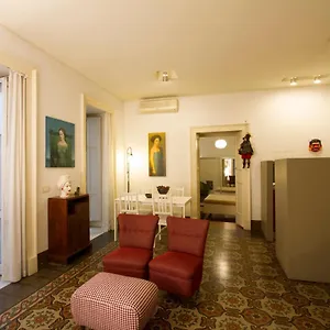  Apartment Tre Vie Con Terrazzo Giardino Pensile Italy